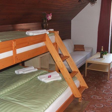 דירות בלד Tourist House Capricorn מראה חיצוני תמונה